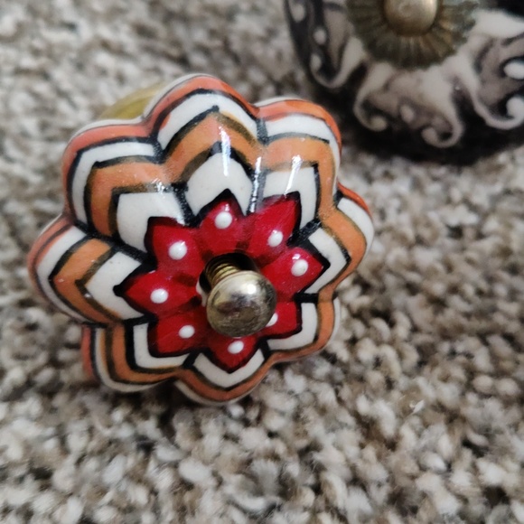 Unique Spanish style knobs - Picture 2 of 4